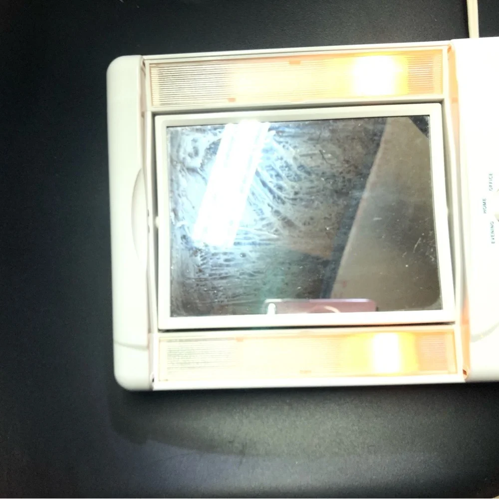 Conair Lighted Makeup Magnifying Mirror Model TM8LX3N